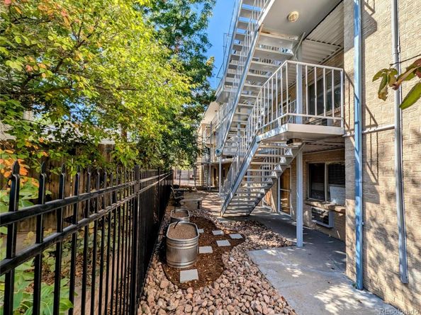 1135 N Elizabeth Street 102, Denver CO 80206