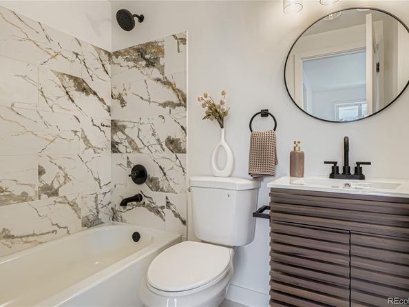 1082 Geneva Street, Aurora CO 80010
