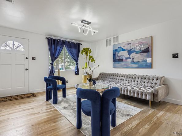 1082 Geneva Street, Aurora CO 80010
