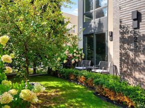 525 Columbine Street, Denver CO 80206