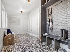 571 S Sherman Street, Denver CO 80209