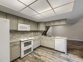 2181 S Victor Street E, Aurora CO 80014