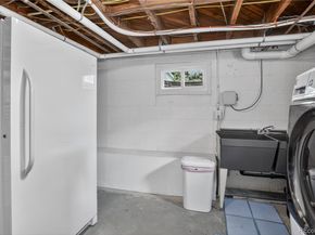 1060 S Estes Court, Lakewood CO 80226