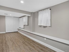 1060 S Estes Court, Lakewood CO 80226
