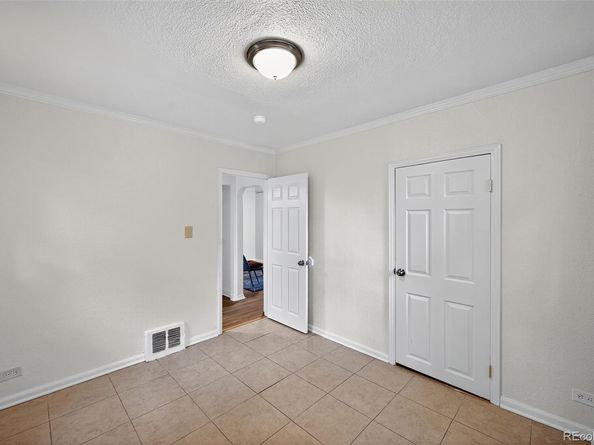 1124 S Perry Street, Denver CO 80219