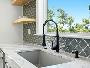 6536 S Riviera Way, Aurora CO 80016