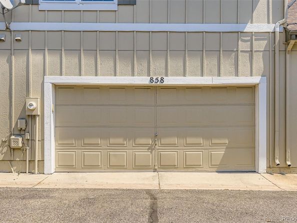 858 S Granby Circle, Aurora CO 80012