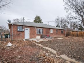 840 Tucson Street, Aurora CO 80011