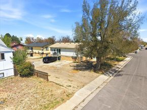 16492 E 13th Place, Aurora CO 80011