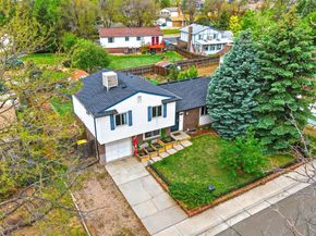 1581 S Fairplay Way, Aurora CO 80012