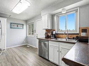 1581 S Fairplay Way, Aurora CO 80012