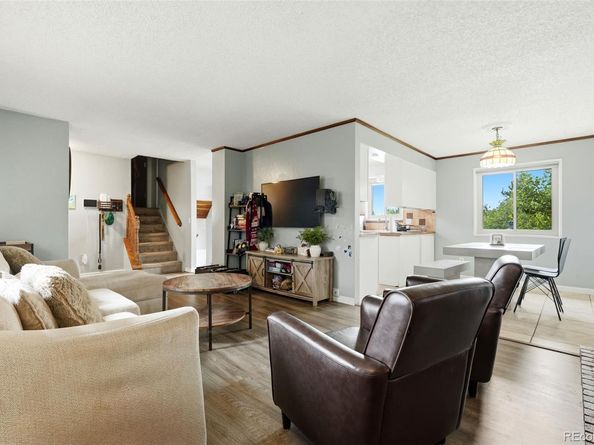 1581 S Fairplay Way, Aurora CO 80012
