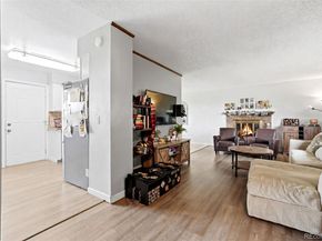 1581 S Fairplay Way, Aurora CO 80012
