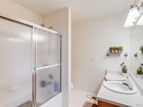 5450 S Valdai Street, Aurora CO 80015