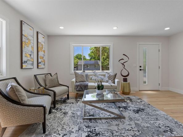 1670 S Quieto Court, Denver CO 80223