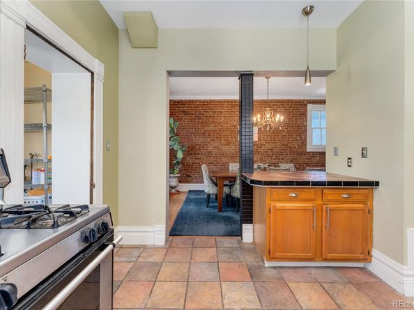 569 S Sherman Street, Denver CO 80209