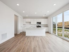 24737 E 40th Avenue, Aurora CO 80019