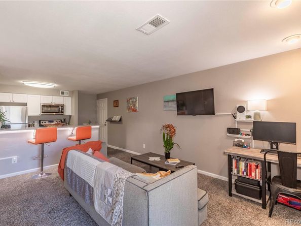 2575 S Syracuse Way M206, Denver CO 80231