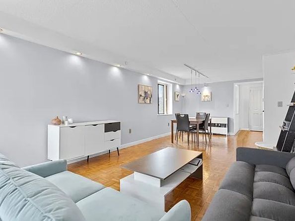 300 West 135th Street 9f, New York NY 10030