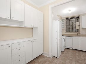 135 West 58th Street 1C, New York NY 10019