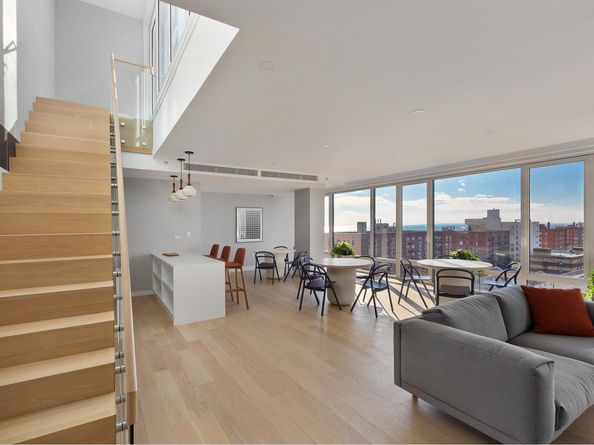 133 Beach 116 Th Street 3M, Queens NY 11694