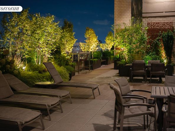 280 Park Avenue S 18EF, New York NY 10010