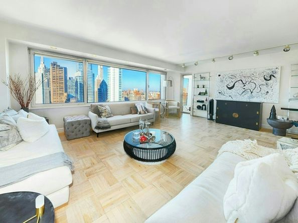 303 East 57th Street 32C, New York NY 10022