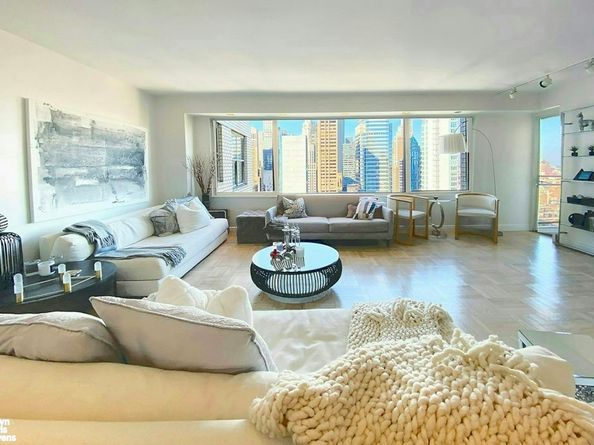 303 East 57th Street 32C, New York NY 10022
