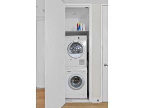 21-45 44th Drive 4I, Queens NY 11101