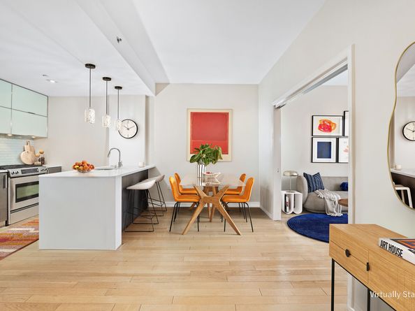 21-45 44th Drive 4I, Queens NY 11101