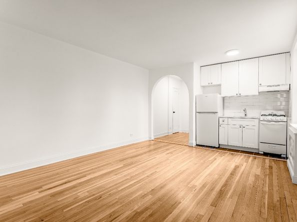 5645 Netherland Avenue 2F, Bronx NY 10471