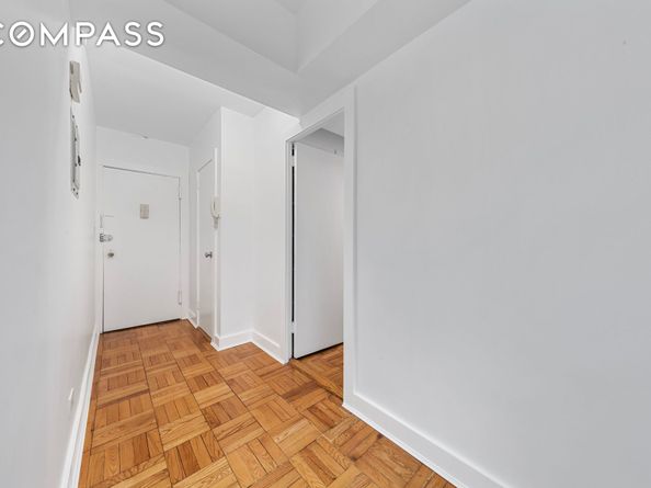 105 Ashland Place 2E, Brooklyn NY 11201