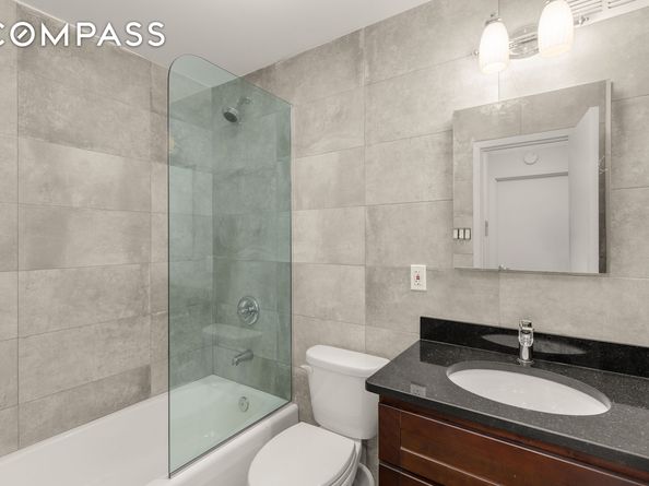 7 East 35th Street 2E, New York NY 10016