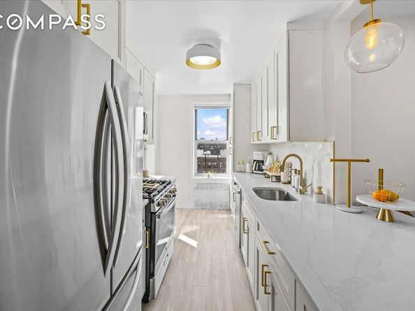 759 East 10th Street 7H, Brooklyn NY 11230