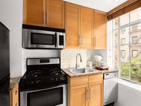 353 West 56th Street 4J, New York NY 10019