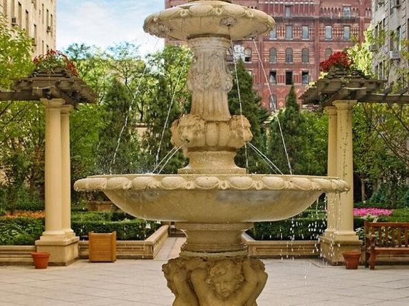 353 West 56th Street 4J, New York NY 10019