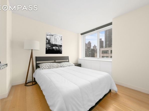 301 West 53rd Street 19F, New York NY 10019