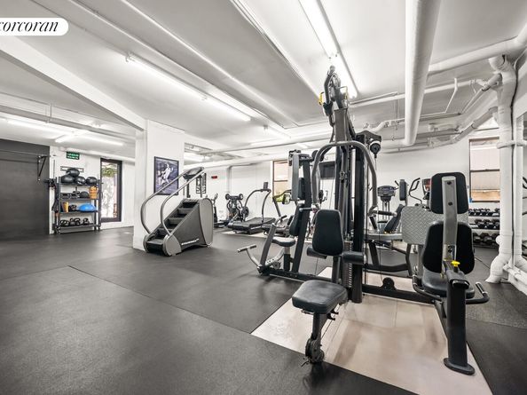 24-51 38th Street B7, Queens NY 11103