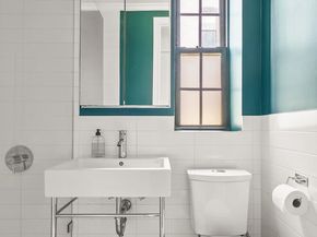 24-51 38th Street B7, Queens NY 11103