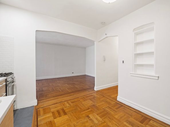 860 Grand Concourse 5P, Bronx NY 10451