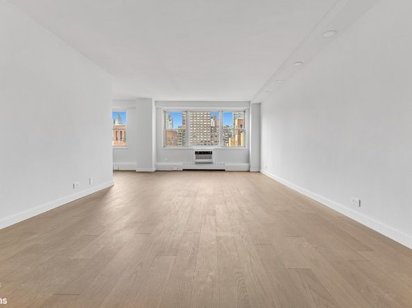 1175 York Avenue 17M, New York NY 10065