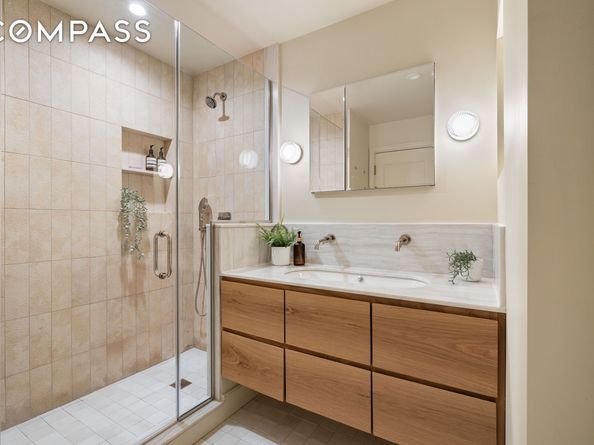 417 Clinton Street 1, Brooklyn NY 11231