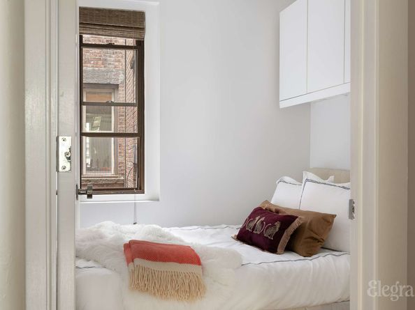 140 West 10th Street 3FE, New York NY 10014