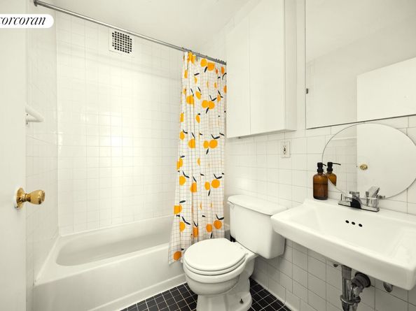 56 Ludlow Street 3RDFLOOR, New York NY 10002
