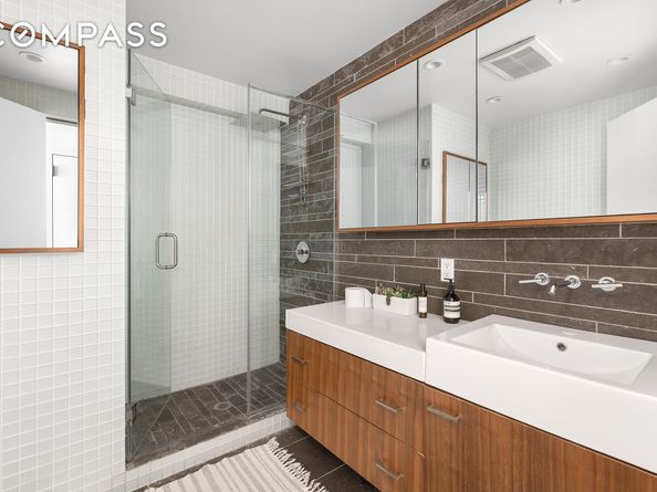 263 Bowery 5, New York NY 10002