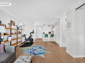 205 3rd Avenue 5V, New York NY 10003