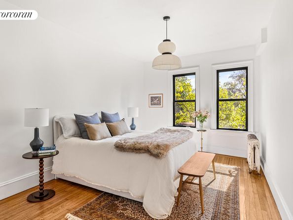 125 Eastern Parkway 2H, Brooklyn NY 11238