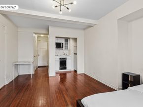 320 East 42nd Street 1606, New York NY 10017
