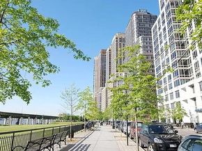 200 Riverside Boulevard 5L, New York NY 10069