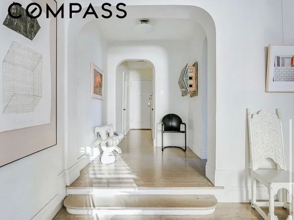 357 West 55th Street 6M, New York NY 10019